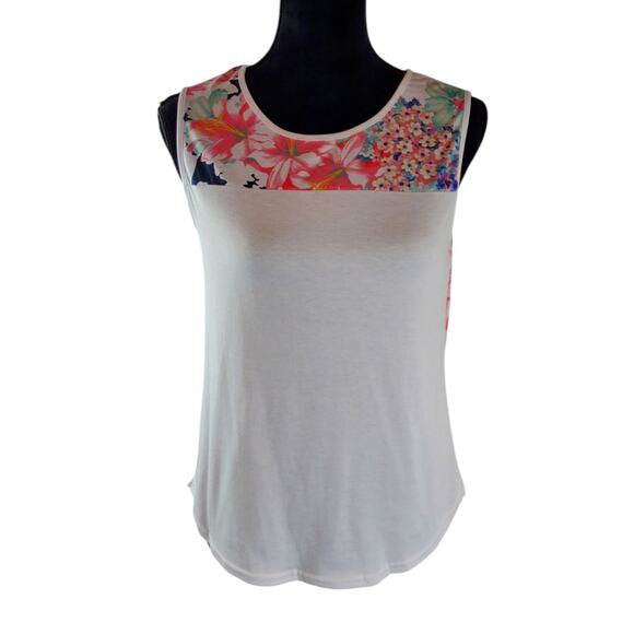 UNBRANDED Women's Floral Top Small Summer Cotton Polyester Lightweight - Picture 1 of 5